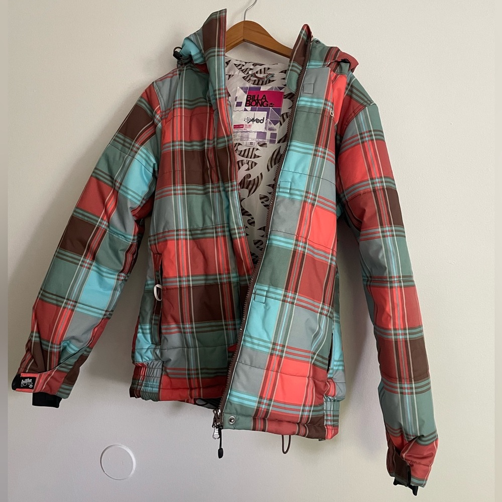 NWOT Billabong Aved PointDry 15k Waterproof Snowboard and Ski Jacket - size S